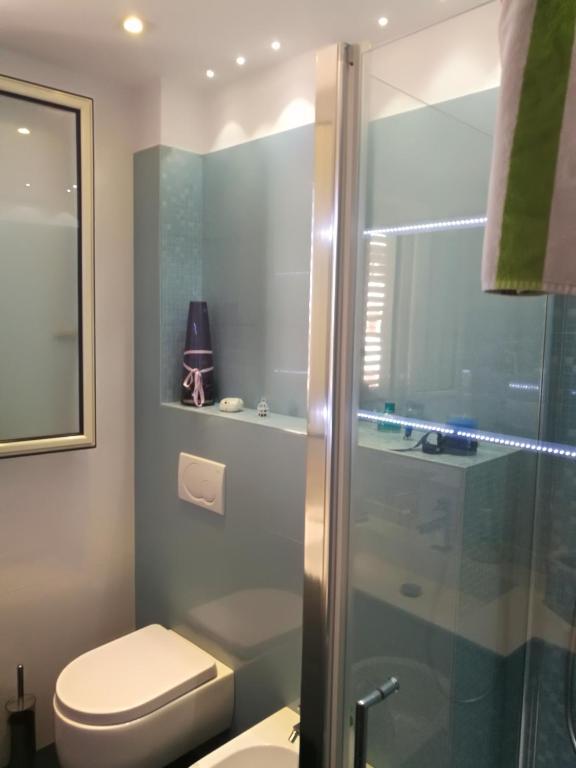 Kúpeľňa v ubytovaní casa vacanze Thea