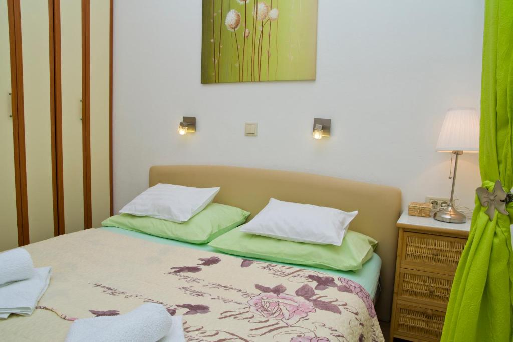Posteľ alebo postele v izbe v ubytovaní Apartment Port View-5 min from center