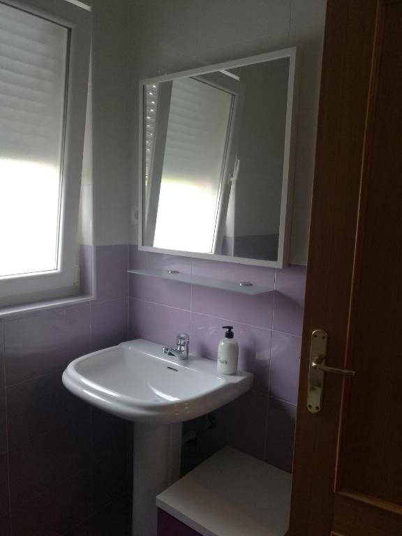 A bathroom at Apartamentos El Cuco