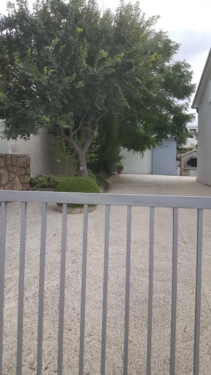 Fotografia z galérie ubytovania Apartman Zahira v destinácii Karlobag
