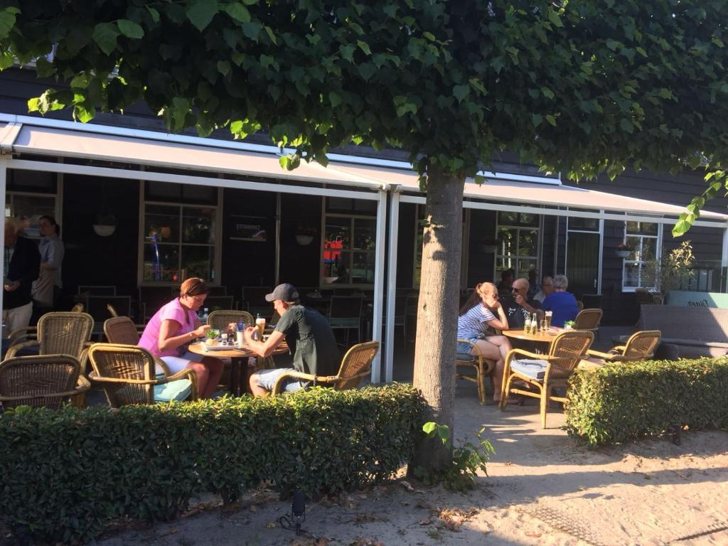 Hosté ubytování Olmenduin | Chalet 26 | Zeeland