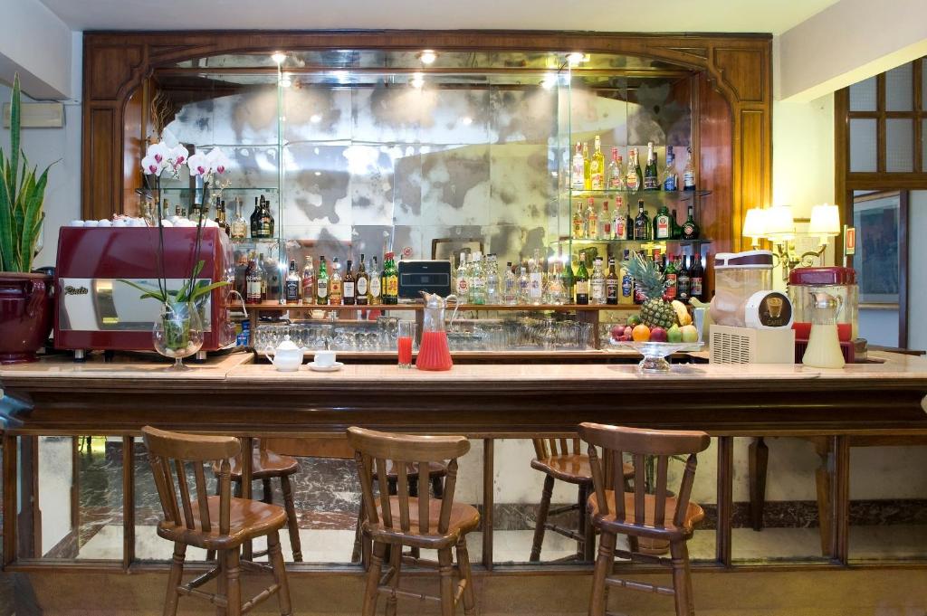 Pinewood Hotel Rome - Resim 34