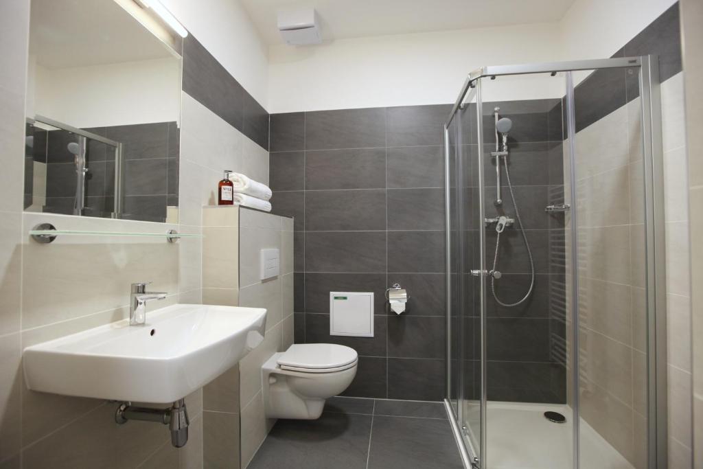 Koupelna v ubytování City Center Best Place Apartments