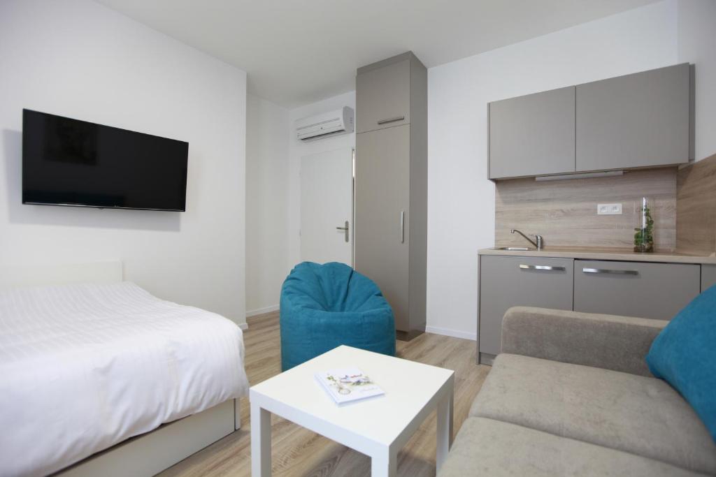 City Center Best Place Apartments - 