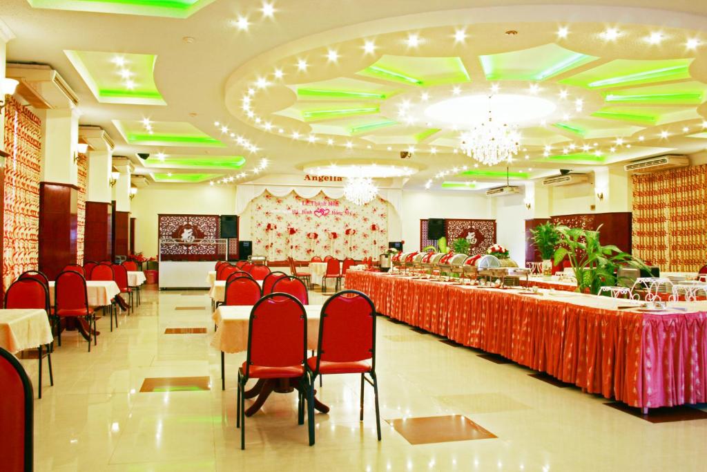 Restaurace v ubytování Angella Hotel