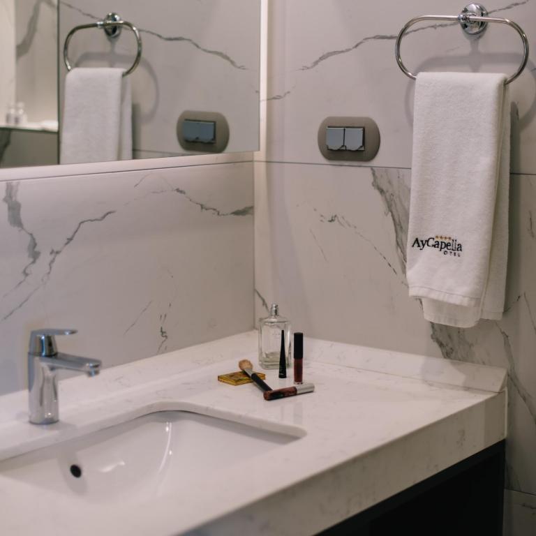 Capella Otel - Chambre Double Ou Lits Jumeaux Affaires
