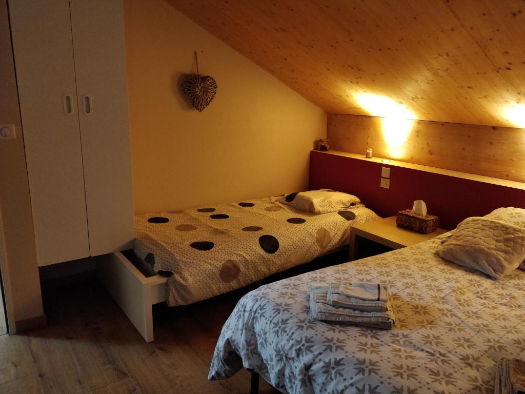 Chambre Chaleureuse chez l'habitant - Triplo Camera Con Bagno In Comune