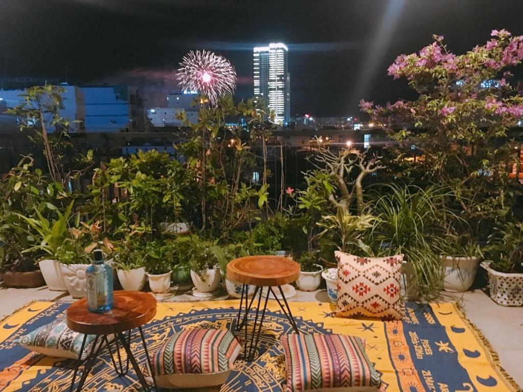 Zahrada ubytování Kon-Tiki DaNang Hostel