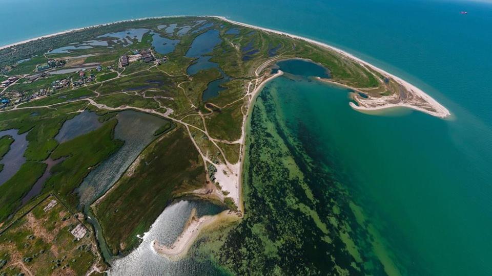 ベルジャーンシクにあるOtdyh - Berdyanskaya Kosaの海上の島の空中