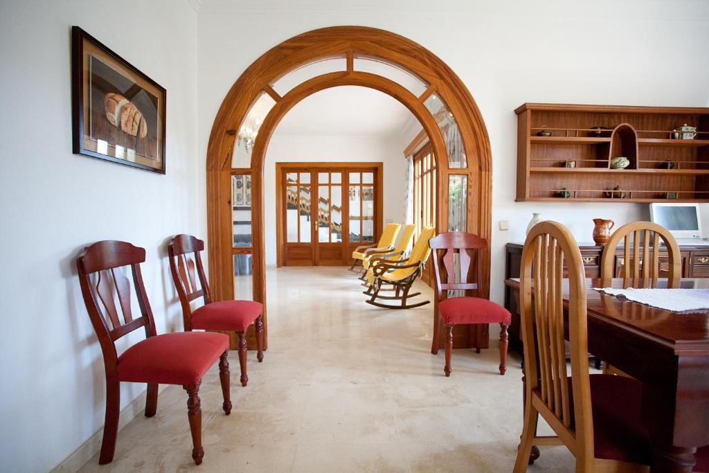 Posezení v ubytování Villa Sa Coma