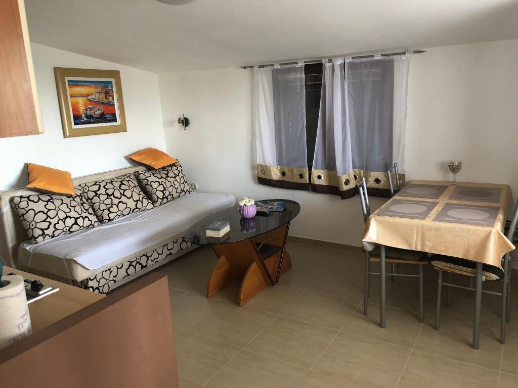 En eller flere senger på et rom på Apartment Leon & Grga