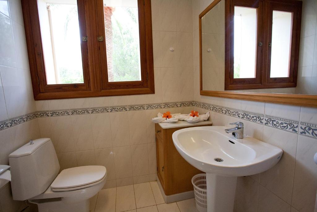 Koupelna v ubytování Villa Sa Coma