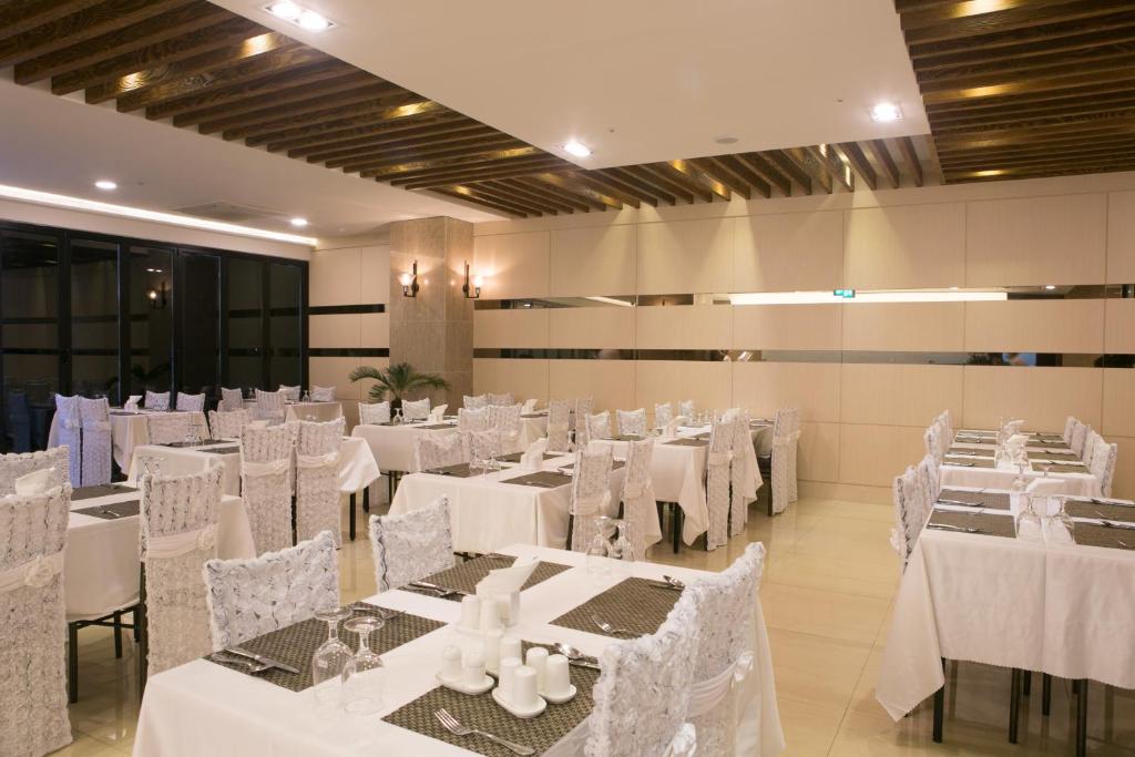 Restaurace v ubytování The Koryo Hotel