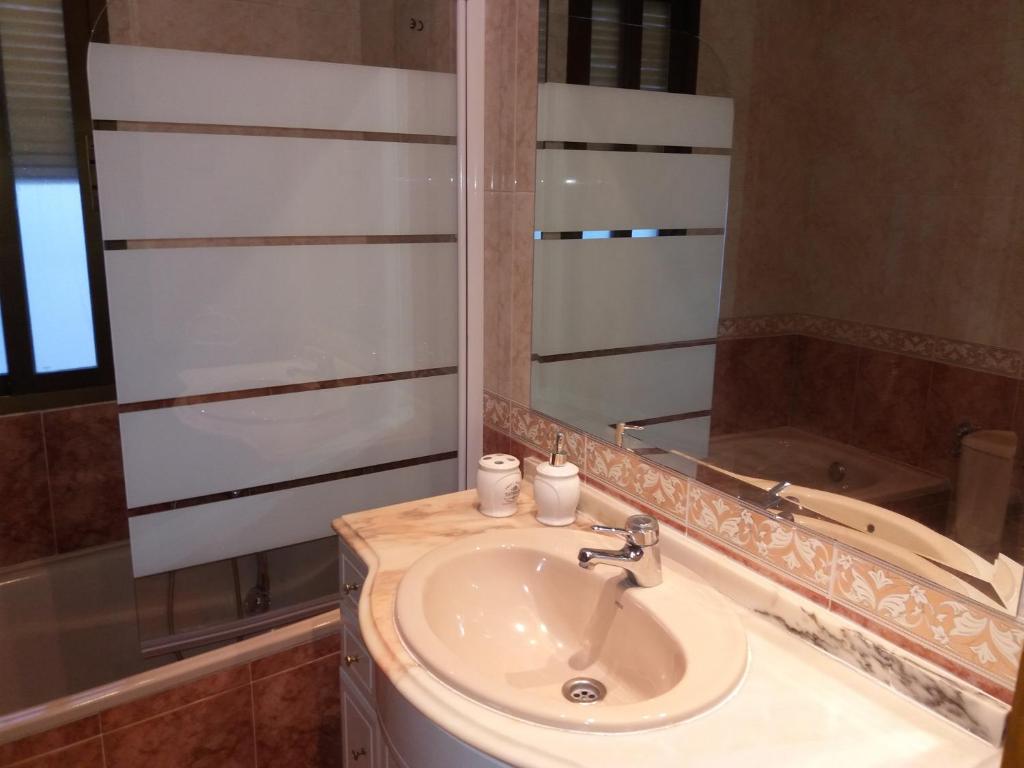 A bathroom at Casa El Reloj