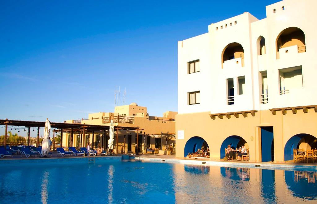 Bazén v ubytování Marina Lodge at Port Ghalib nebo v jeho okolí