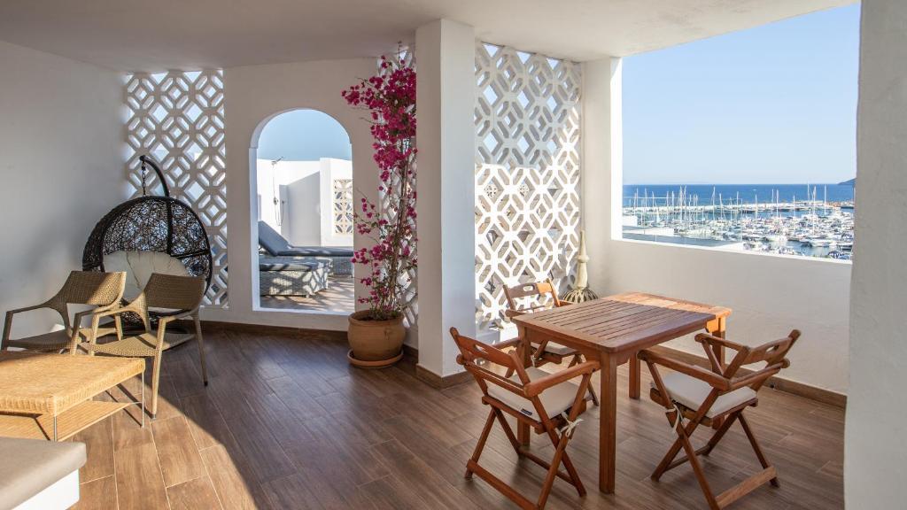 Hotel Tres Torres, Santa Eularia des Riu – Güncel 2023 Fiyatları
