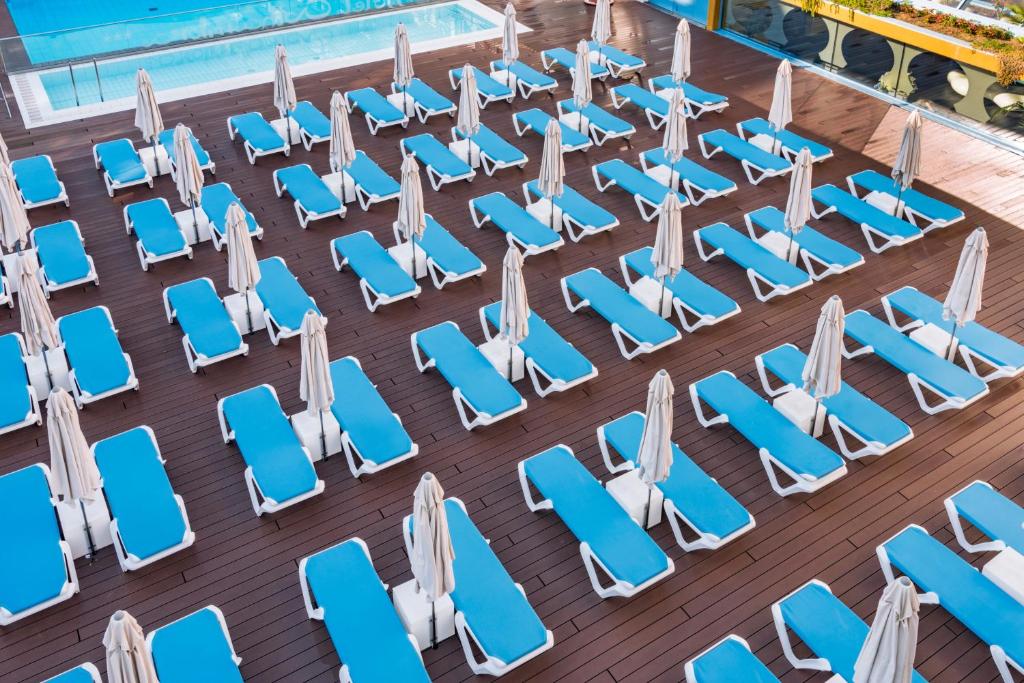 Bazén v ubytování Hotel Alhambra nebo v jeho okolí