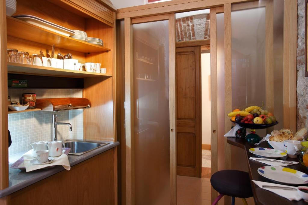 Kuchyňa alebo kuchynka v ubytovaní CampuSpace