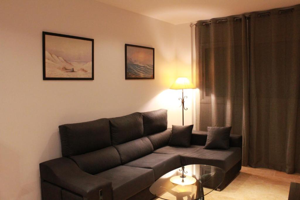 A seating area at Lo Flamenc