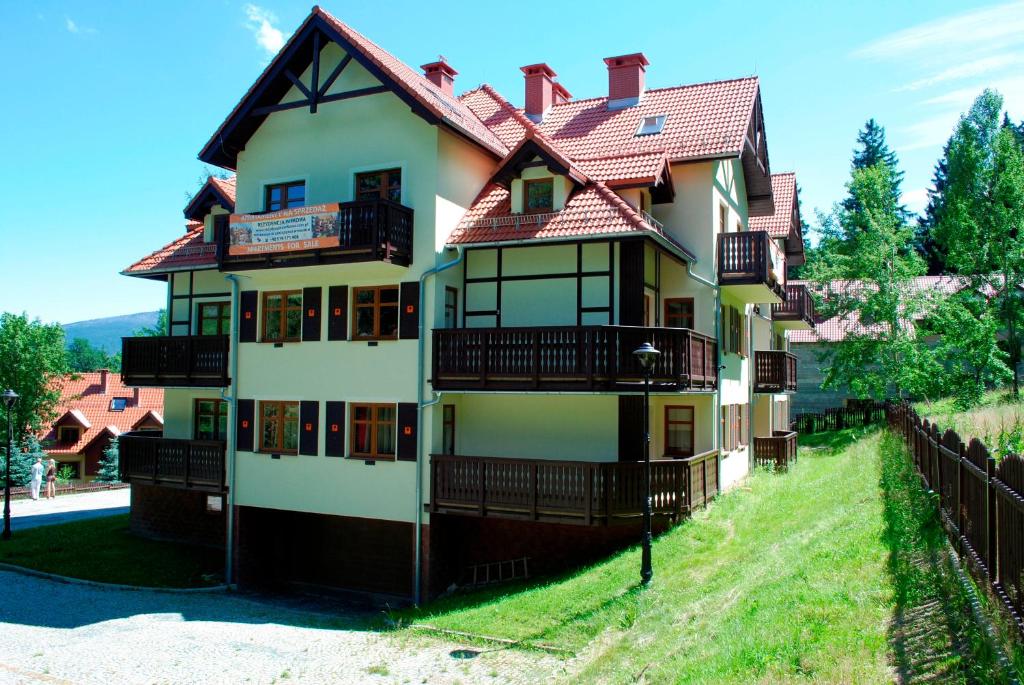 Budova, v ktorej sa apartmán nachádza
