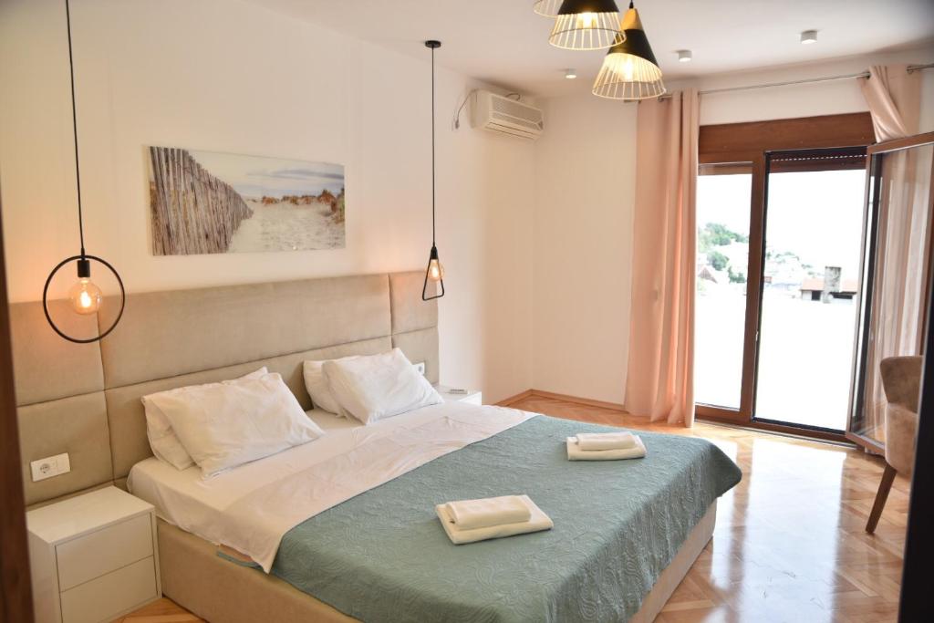 Apartments Secret Garden - Two-Bedroom Apartment