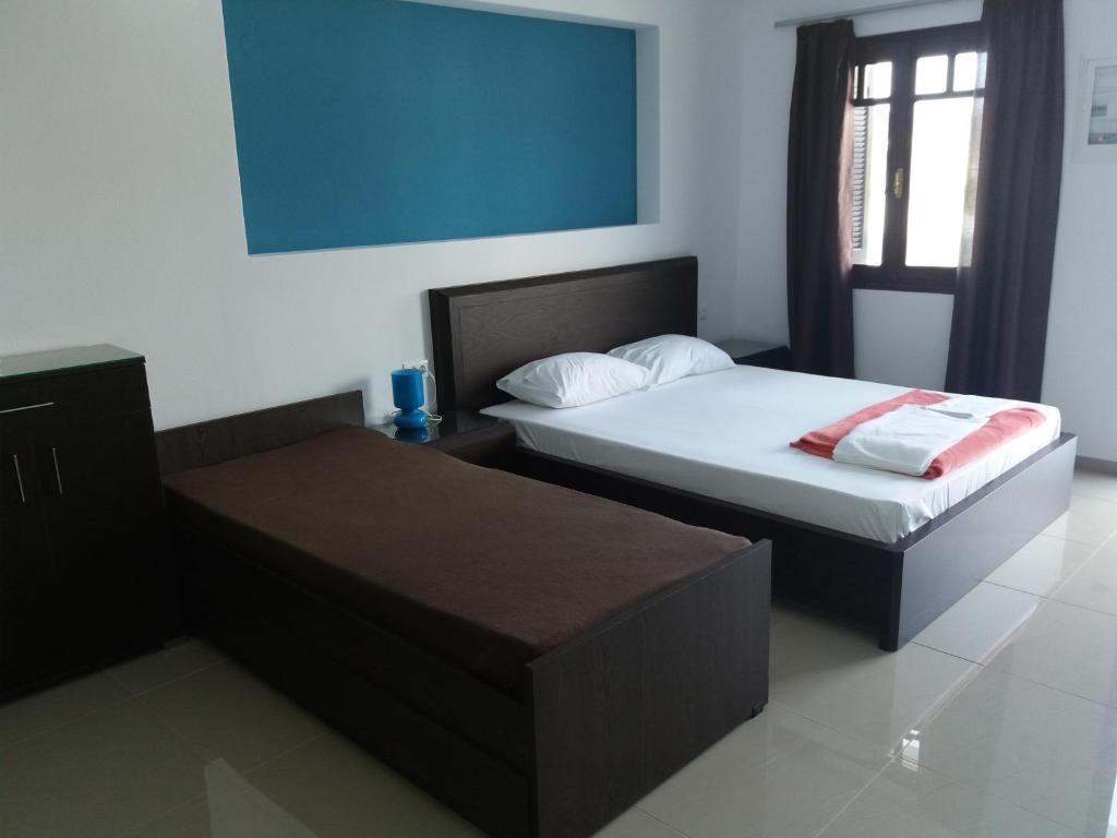 Manos Apartments - 9