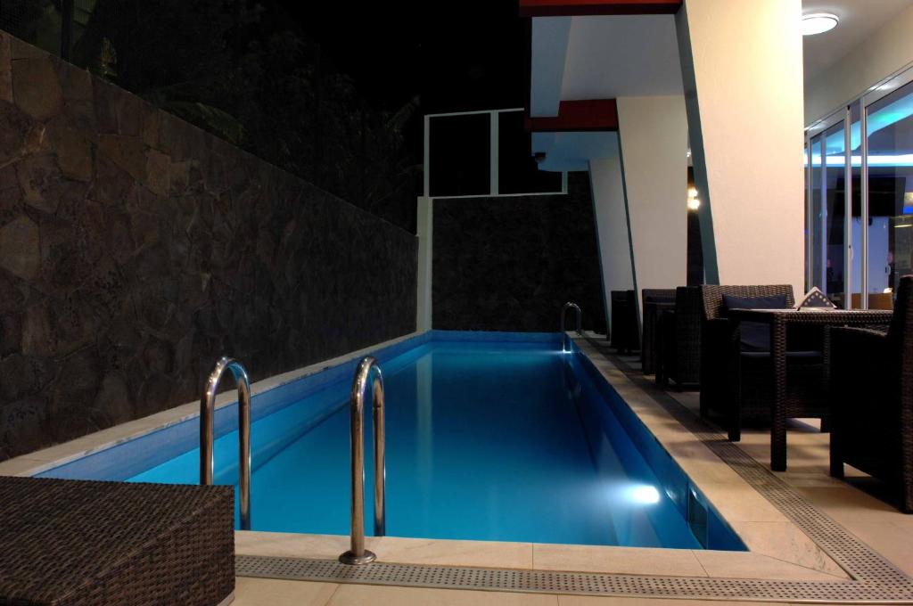 Bazén v ubytování Blue Marlin Hotel nebo v jeho okolí