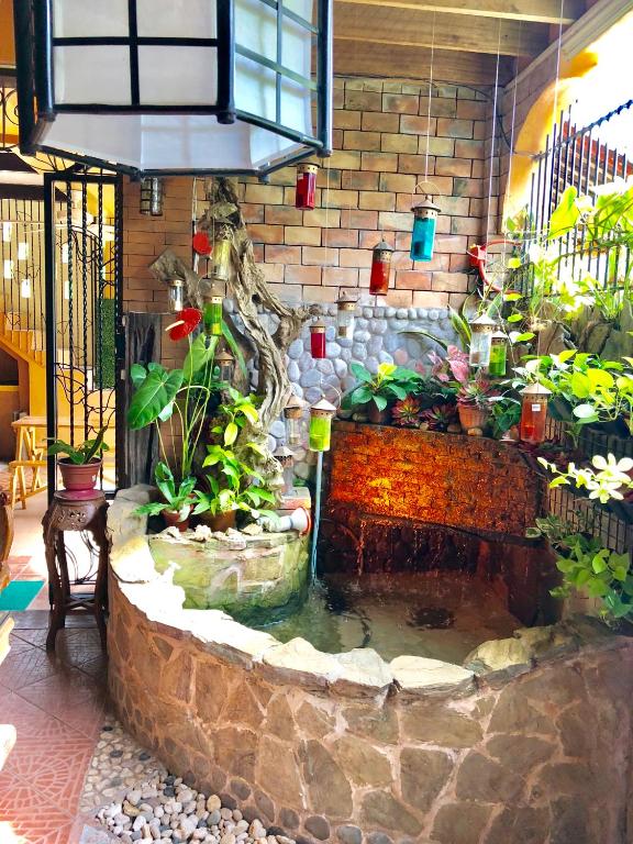Fotografie z fotogalerie ubytování Balai Tinay Guesthouse v destinaci Legazpi