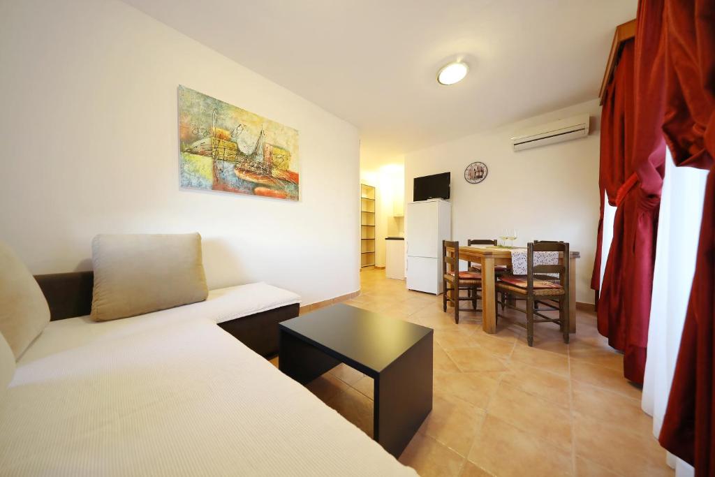 Posezení v ubytování Apartmani "Jadran"