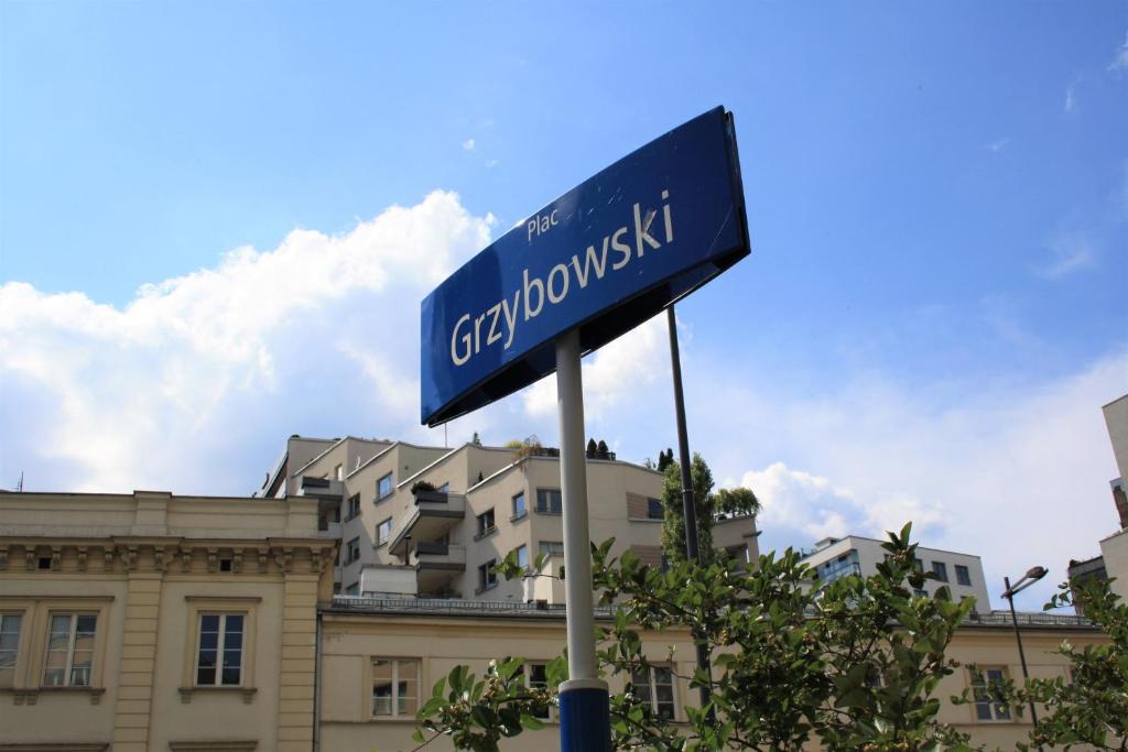 Stylish and spacious by Cooee Apartments - 19