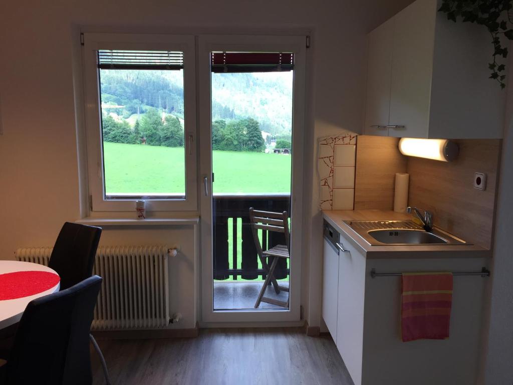 Kuchyňa alebo kuchynka v ubytovaní Ferienwohnung Trattnig