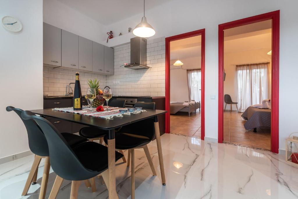 A kitchen or kitchenette at Ostria Apartments