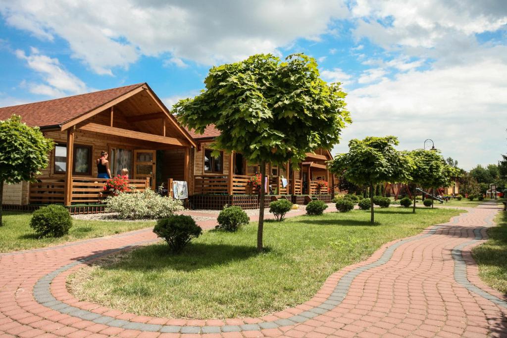 Zahrada ubytování LIDO - domy letniskowe z klimatyzacją