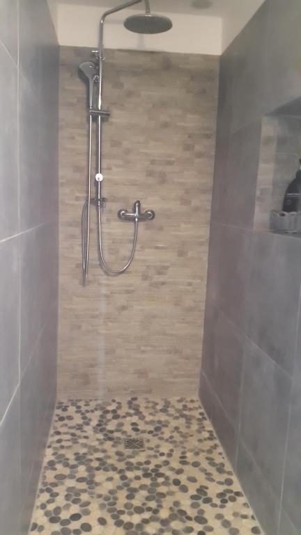 Logis l'Estelvin chambres d'hôtes - 5