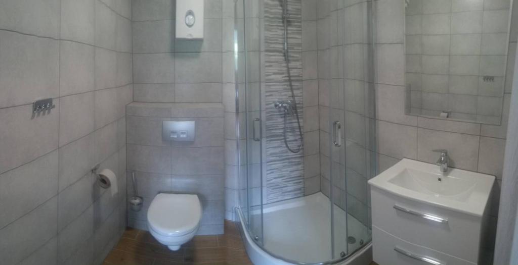 Kúpeľňa v ubytovaní Jaskółka 2