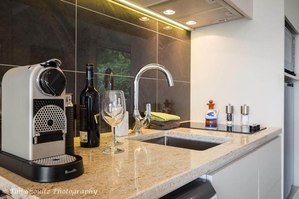 Whare Manu Boutique Cottage - Resim 18