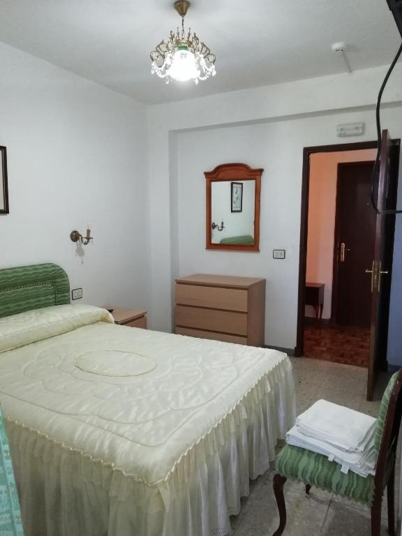 PENSION CARMEN ** - Chambre Double Ou Lits Jumeaux