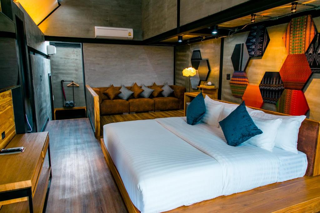 Postel nebo postele na pokoji v ubytování Vino Neste Private Pool Villas