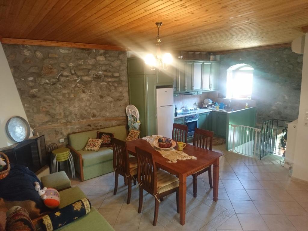 Kuchyň nebo kuchyňský kout v ubytování Samothraki