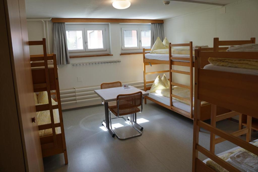 
Ein Etagenbett oder Etagenbetten in einem Zimmer der Unterkunft Hostel Eckstein
