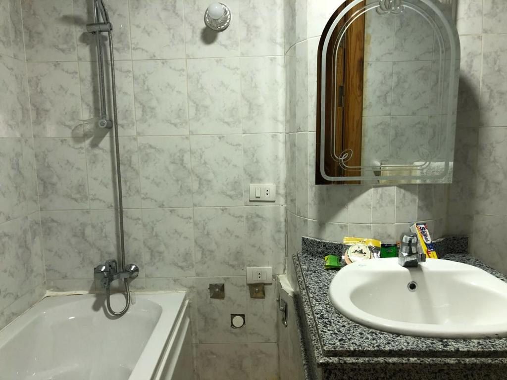 Royal NJ Hotel - Habitación Doble Familiar