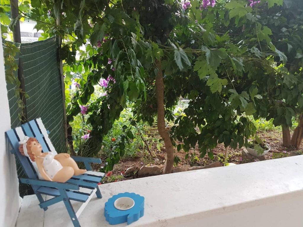 Vonkajšia záhrada v ubytovaní Niko apartment