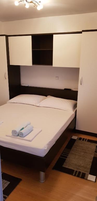 Jeli Apartments - Apartamento Con Balcón