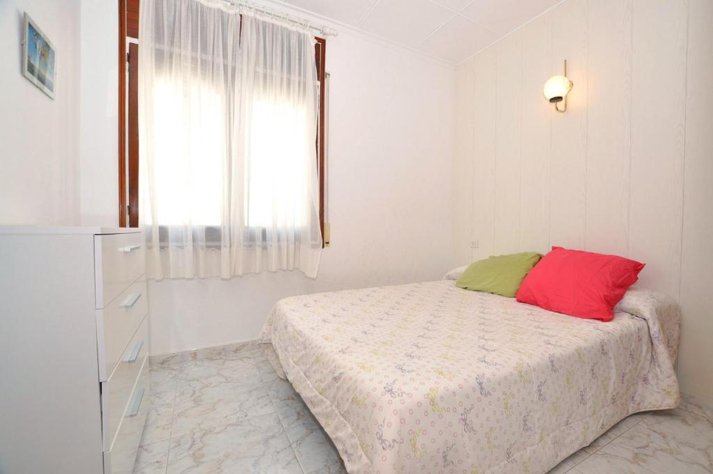 Posteľ alebo postele v izbe v ubytovaní 1019 Costa Roses - Apivend Immo