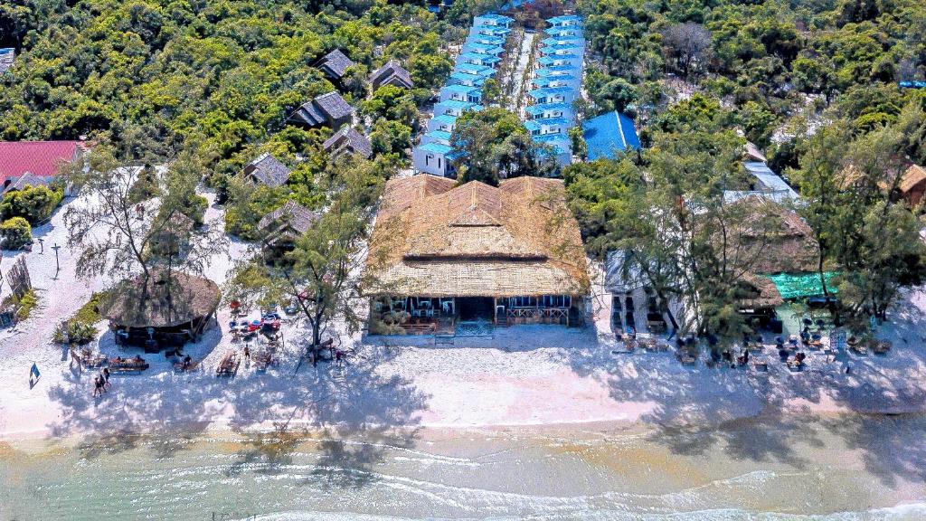 an aerial view of a resort on a beach at Sara Resort in Koh Rong Sanloem