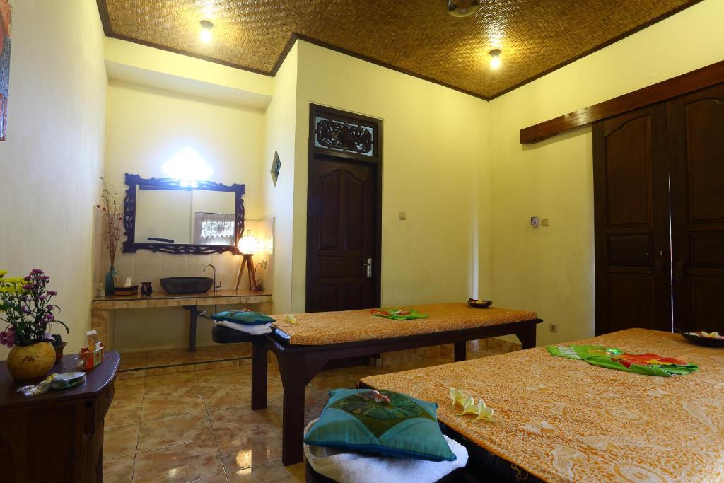 Posezení v ubytování Loka Sari Guest House and Spa