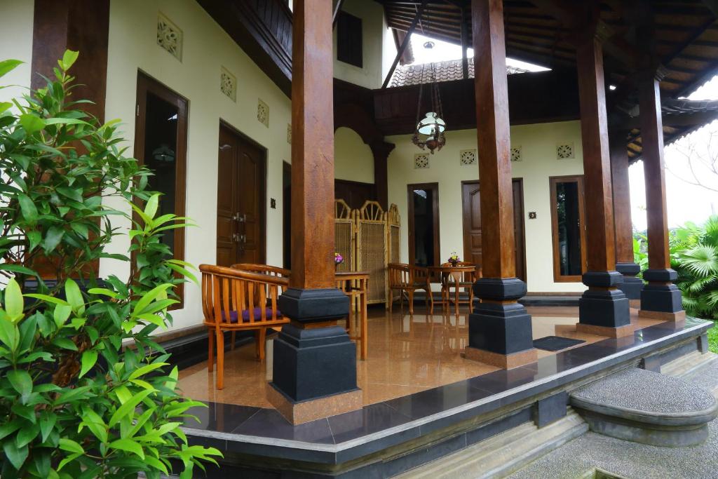 Patio nebo venkovní prostory v ubytování Loka Sari Guest House and Spa