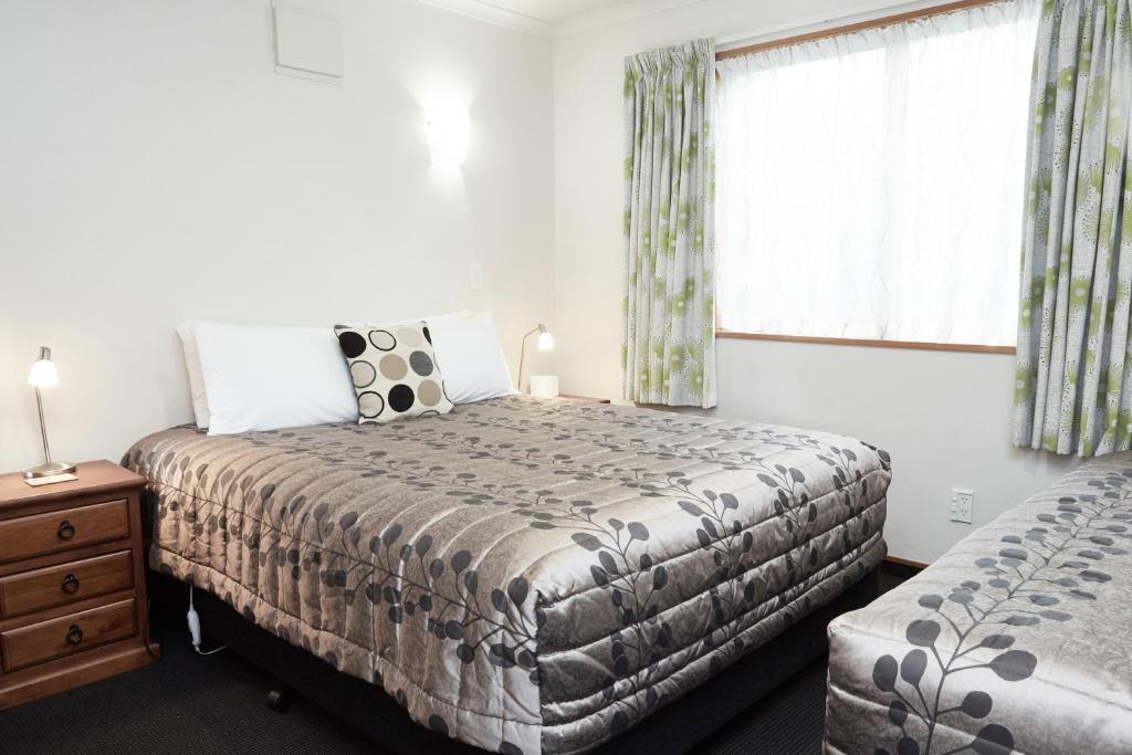 Admiral Court Motel & Apartments - Resim 8