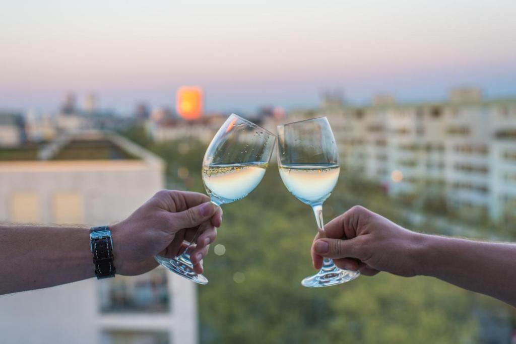 Nápoje v ubytování Ku'Damm 101 Hotel