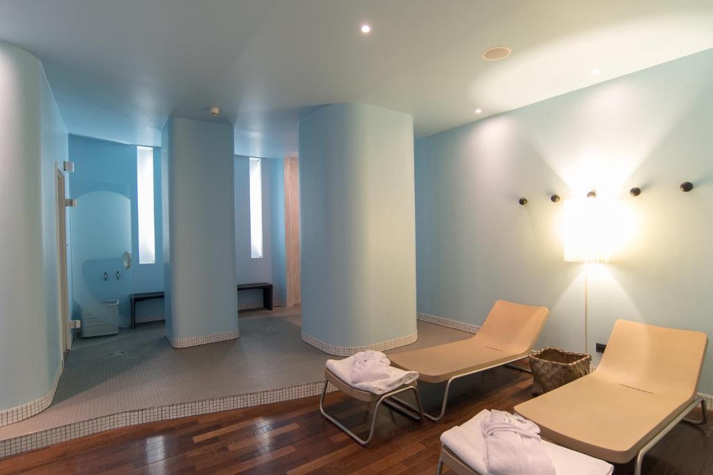Posezení v ubytování Ku'Damm 101 Hotel